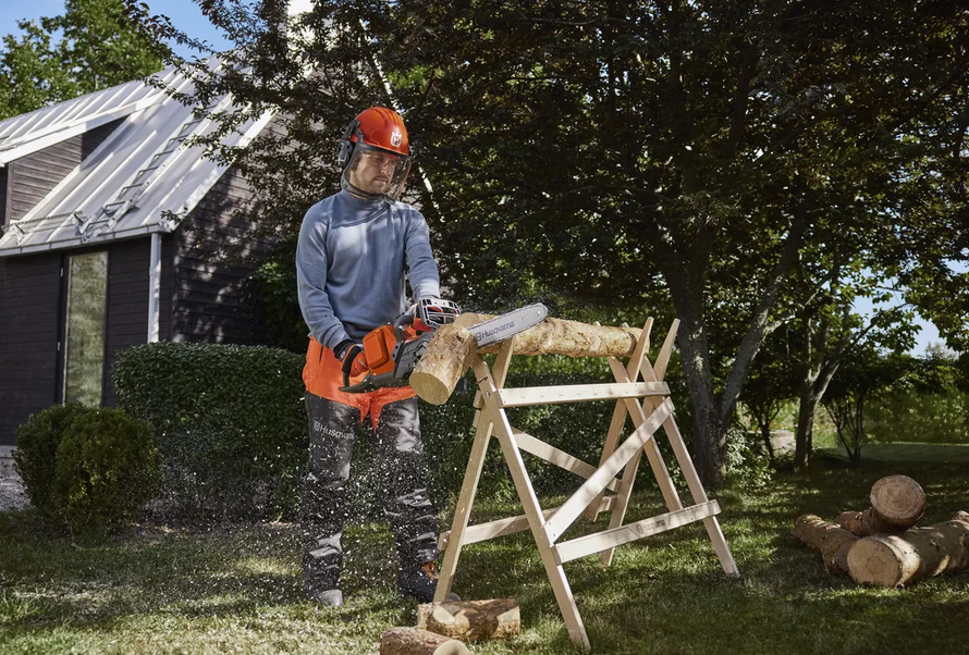 HUSQVARNA Akku-Motorsäge 240i | SET | 35 cm 